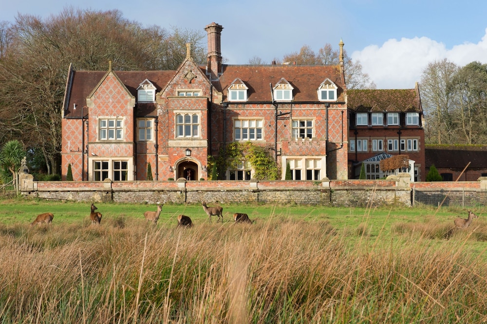Burley Manor 40/45