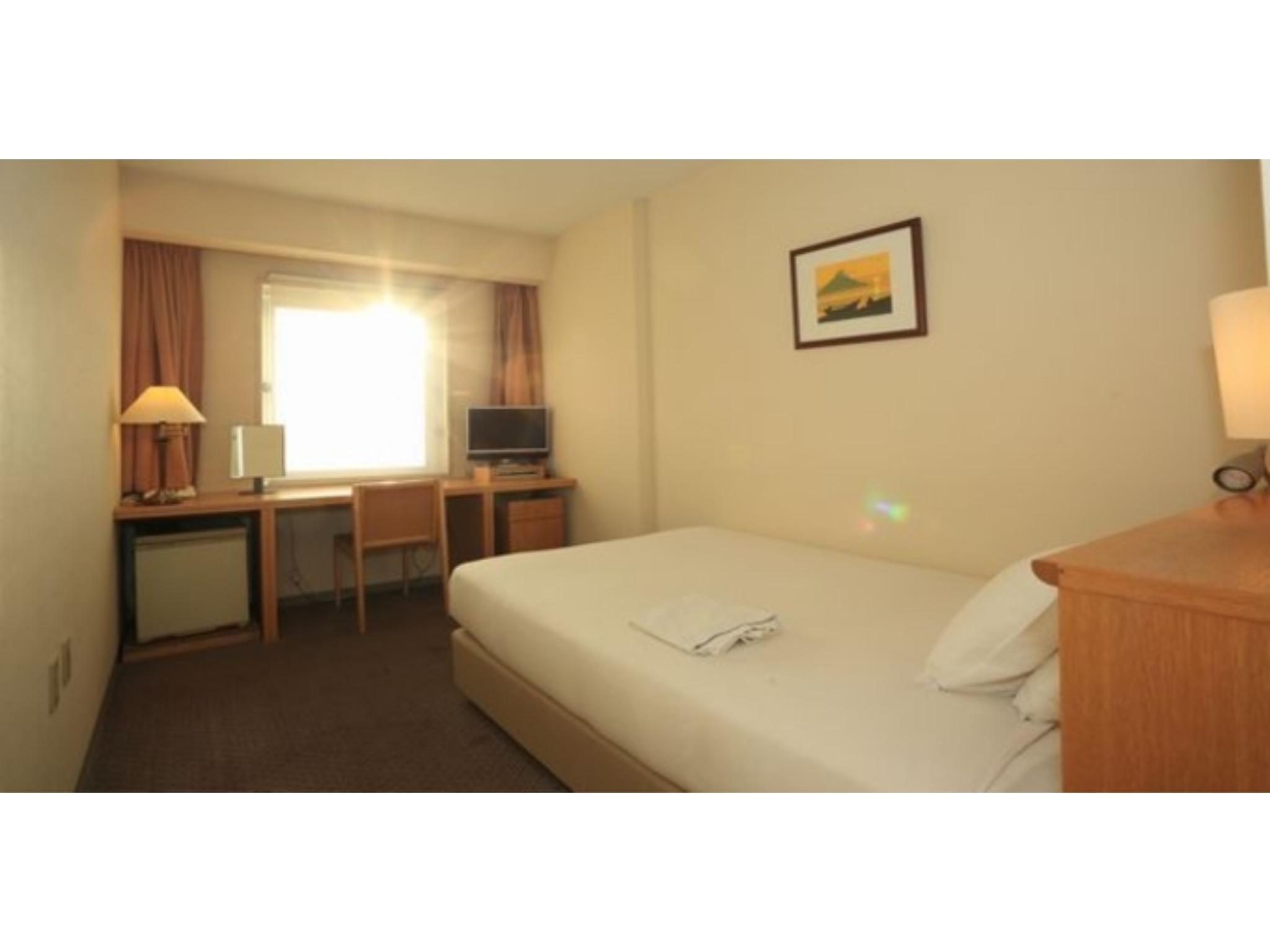 Semi Room, Semi Double Bed