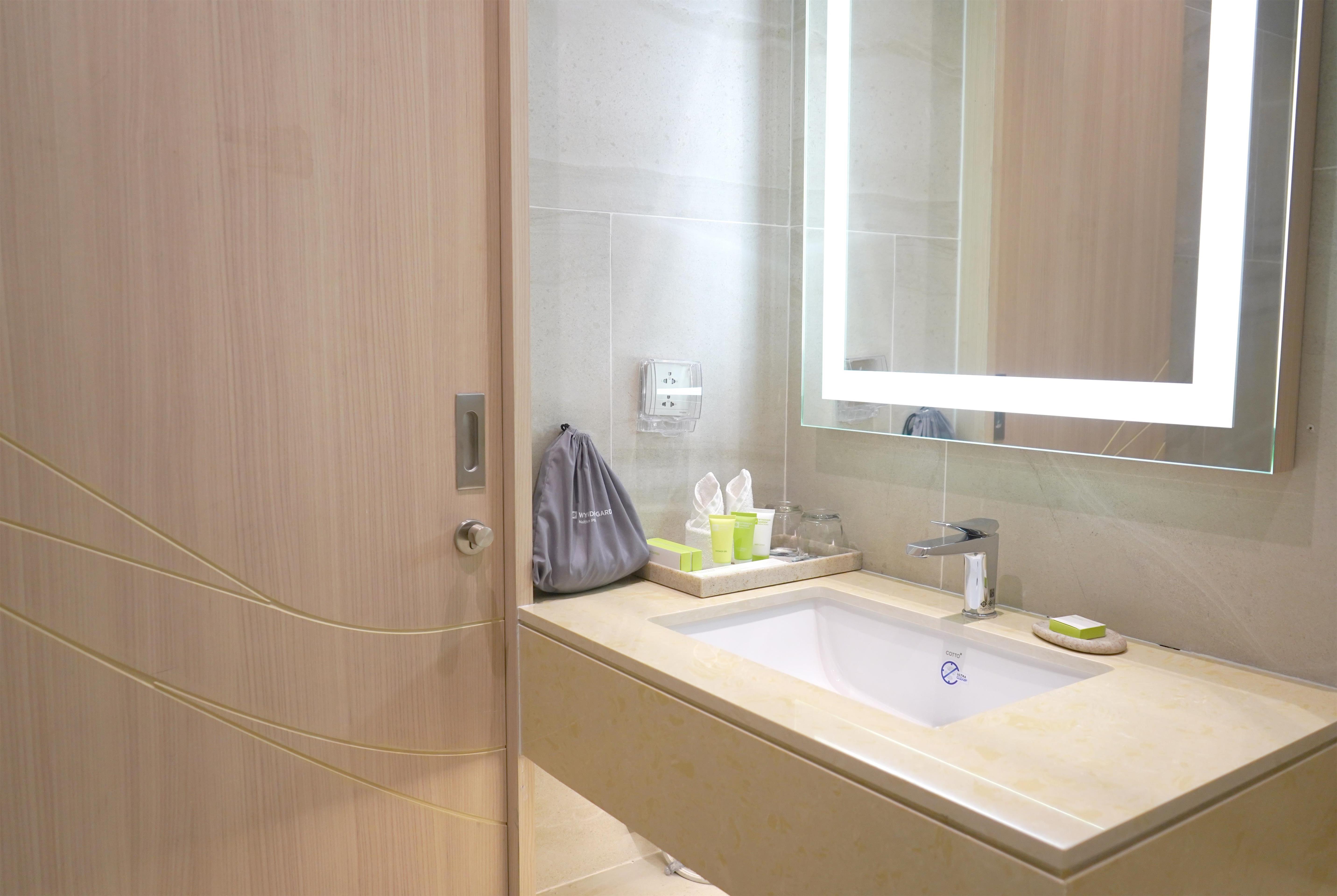 غرفة ديلوكس (37 م²)، Wyndham Garden Naithon Phuket 8/9