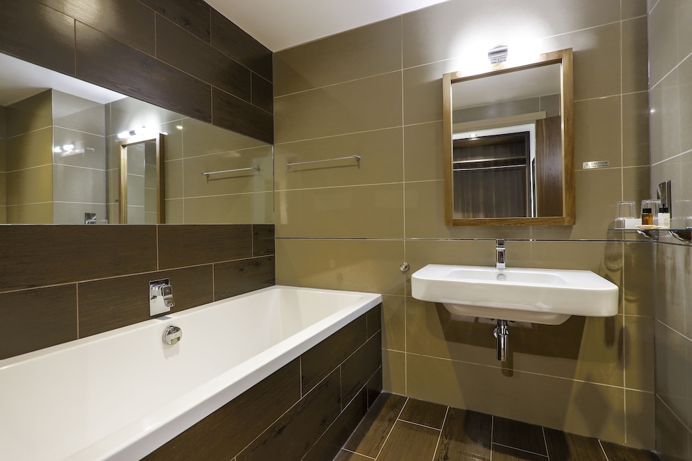 Peak Edge Hotel 13/65