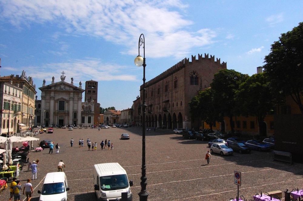 A Casa Dei Gonzaga 30/37