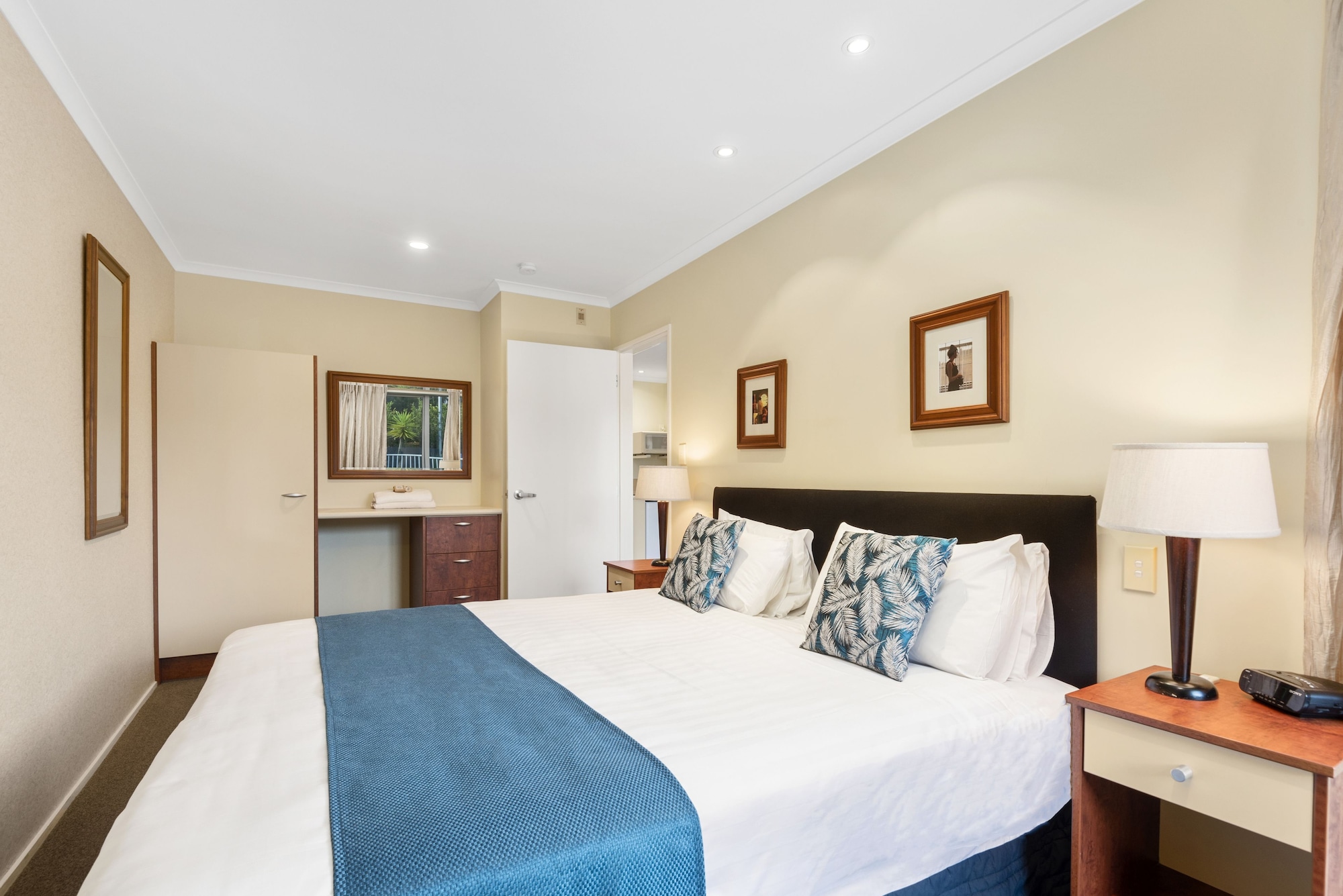 Spa, Executive, King Bed