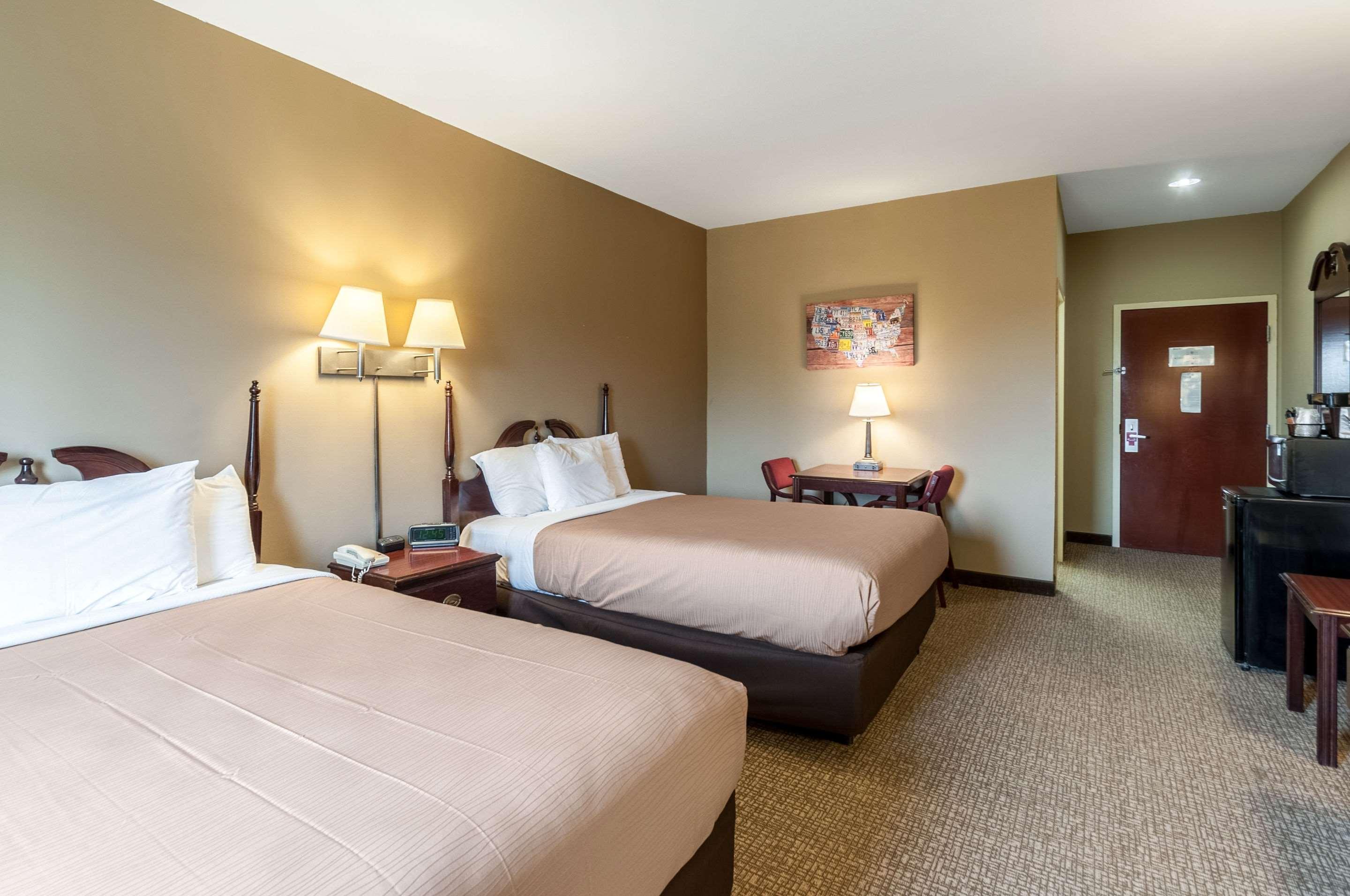 غرفة بسريرين كوين