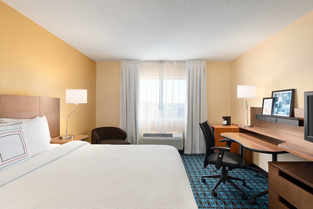 Fairfield Inn By Marriott Deptford 8/26