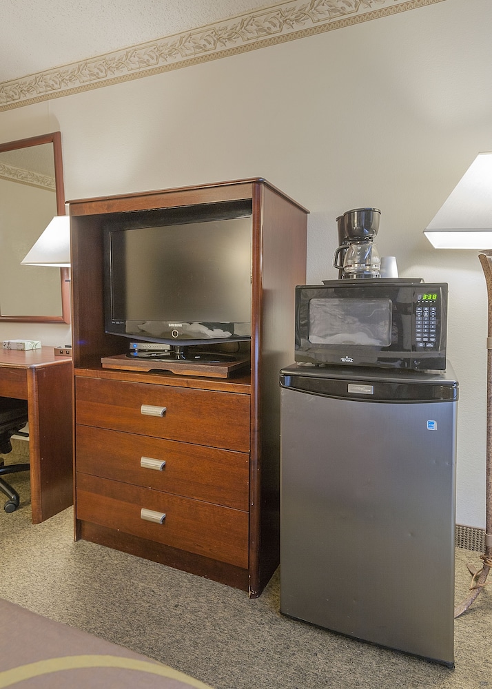 Super 8 by Wyndham Colorado Springs/Chestnut Street 29/29