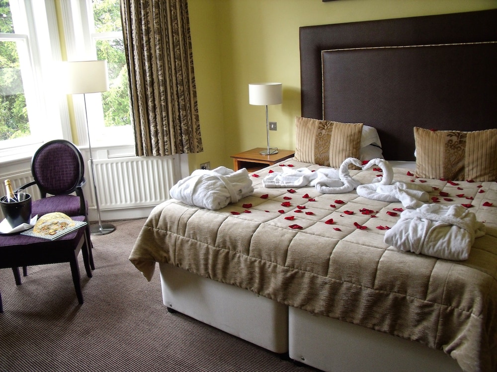 Bournemouth West Cliff Hotel & Spa 65/80