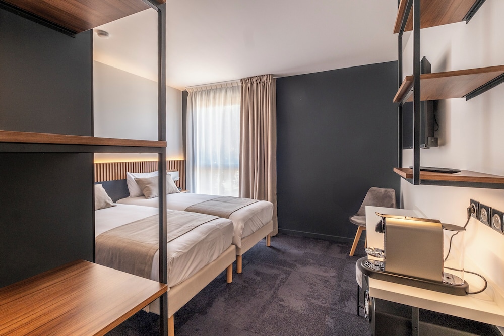 The Originals Le Relais D Aubagne 19/58
