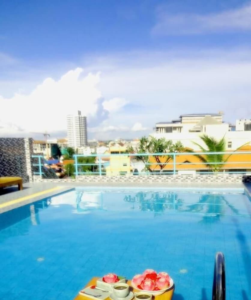 The Garden Place Pattaya 52/53