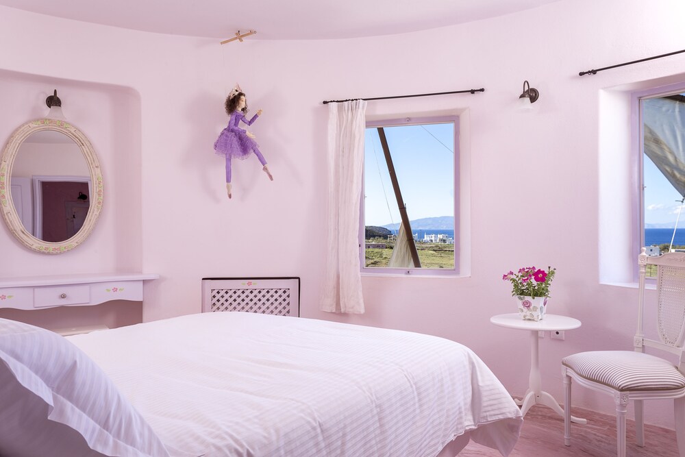 Windmill Villas 4/37