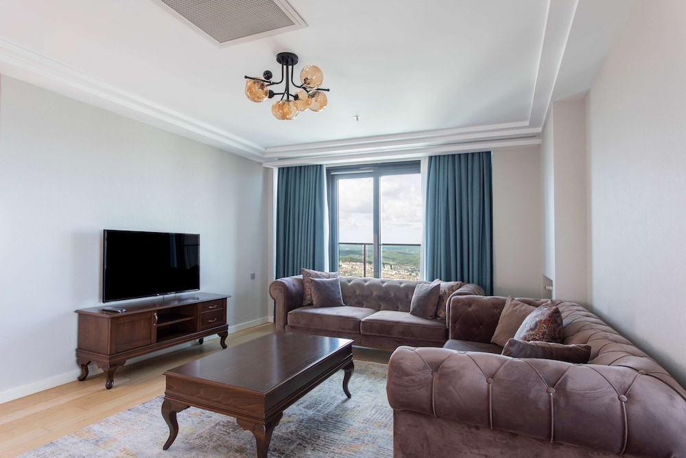 Radisson Residences Avrupa Tem Istanbul 55/66