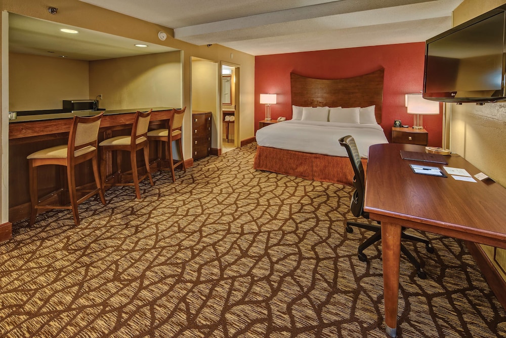 Doubletree By Hilton Hotel Oak Ridge Knoxville 16/65