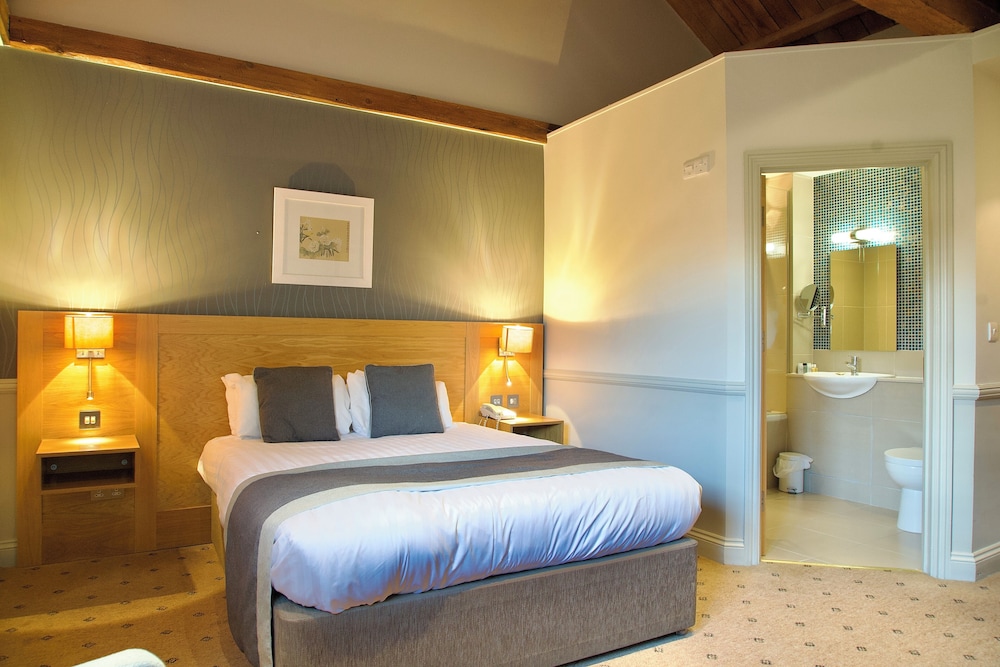 EXECUTIVE, DOUBLE BED
