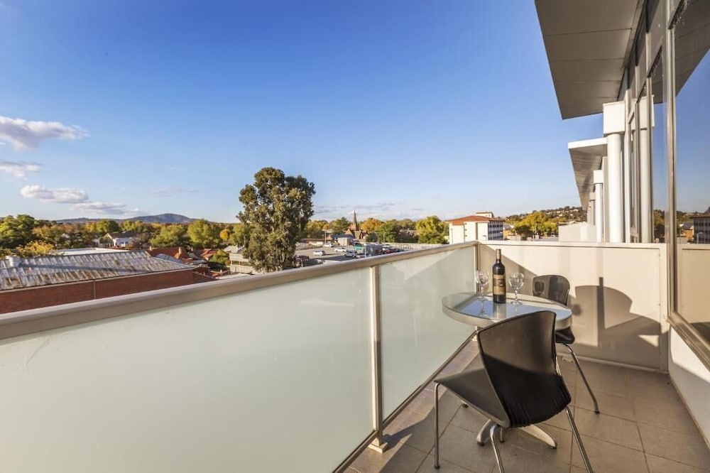 Quest Albury 20/41
