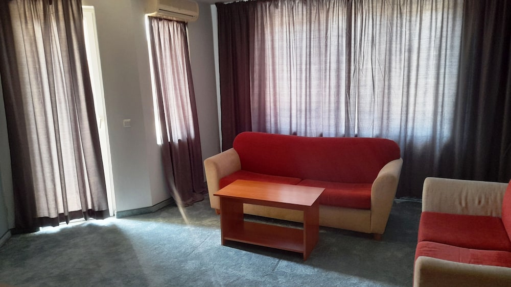 Hotel Saga 27/49