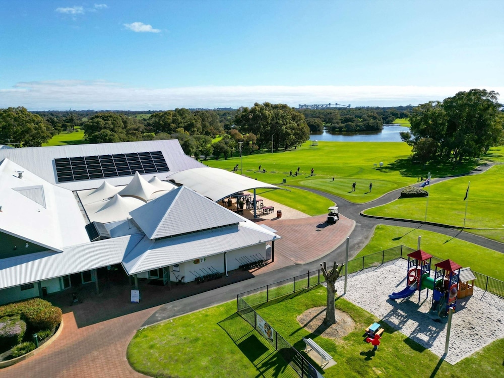 Mercure Bunbury Sanctuary Golf Resort 4/72