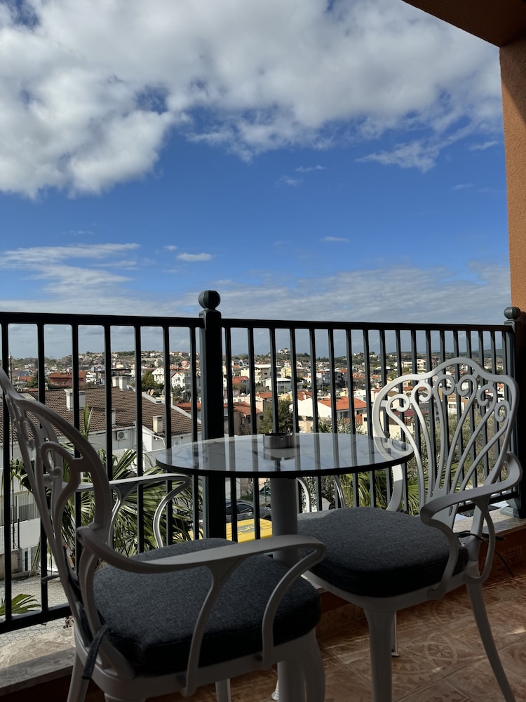 Kuca Otel Urla 40/47
