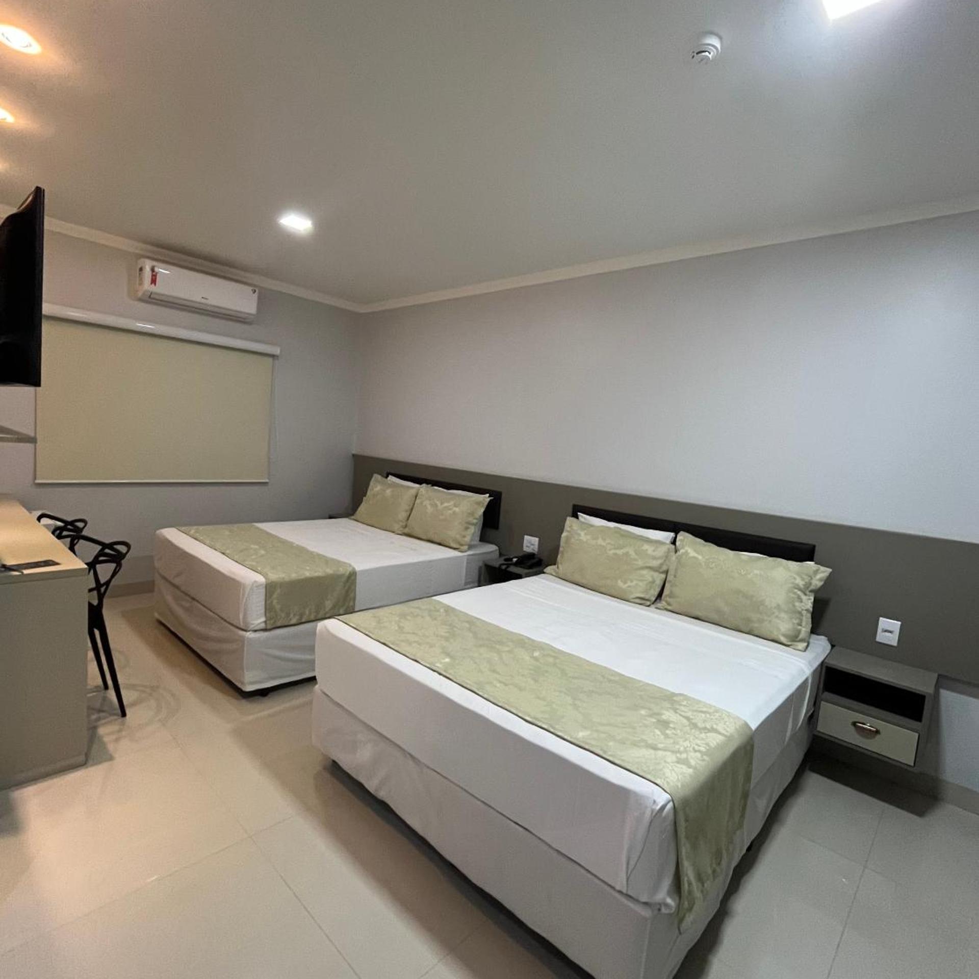 Hotel Uipi 11/50