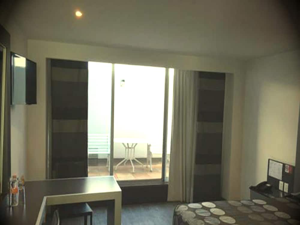 Hotel Atenas Plaza 12/37
