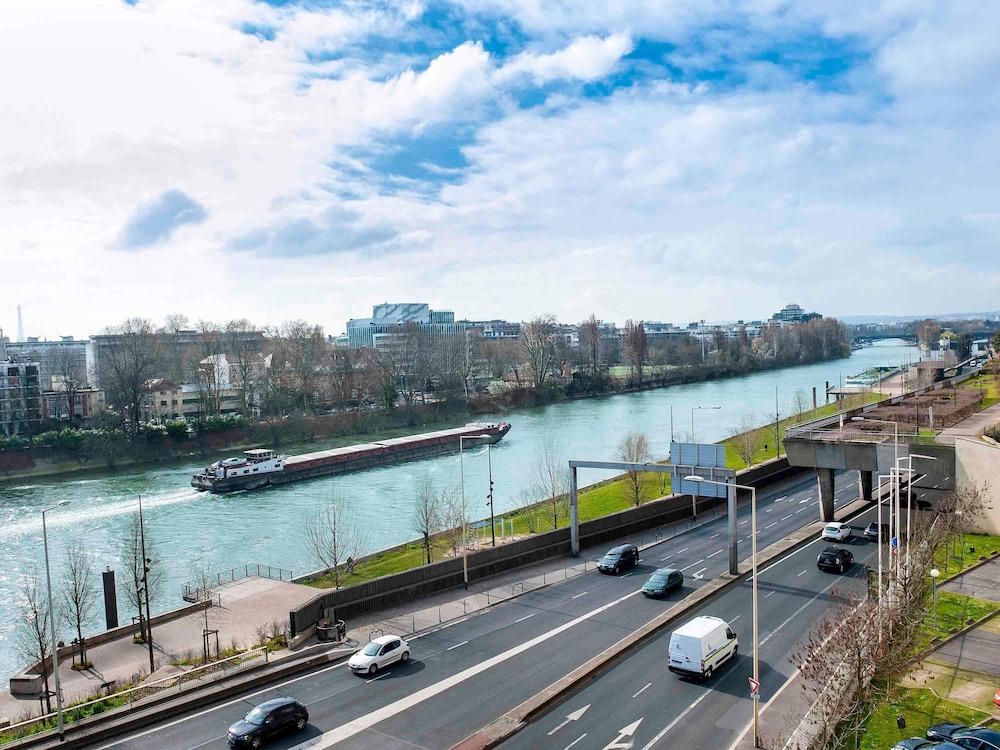 Ibis Budget Courbevoie Paris La Defense 1 70/72