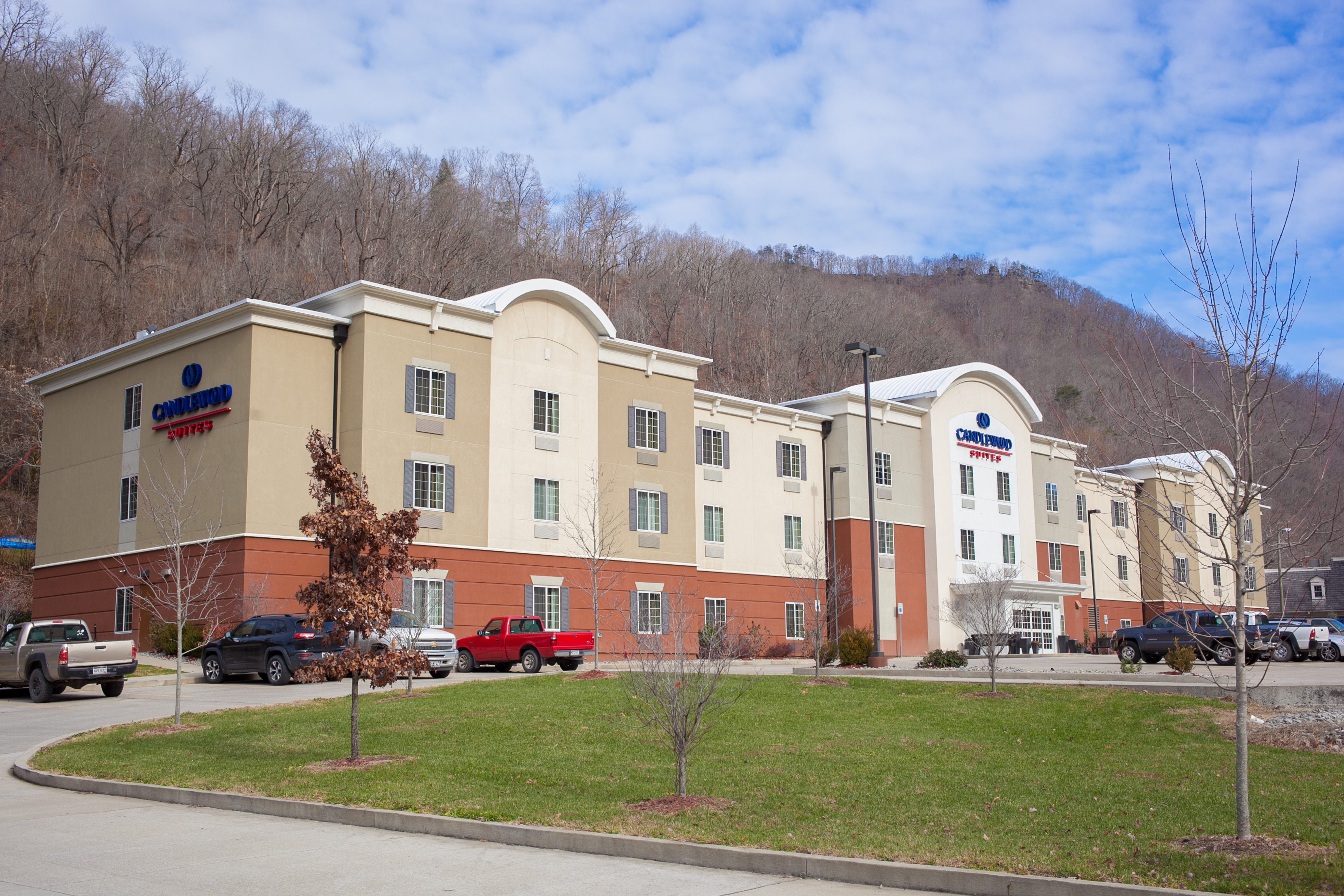 CANDLEWOOD SUITES LOGAN 6/31