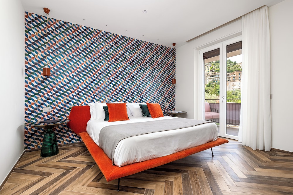 Luxury, Apartment, Queen Bed, Bay View, Sofa