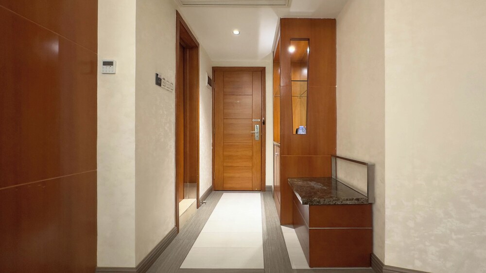 Yuezhi Hotel (Guangzhou Yuexiu Park Subway Station Store) 63/63