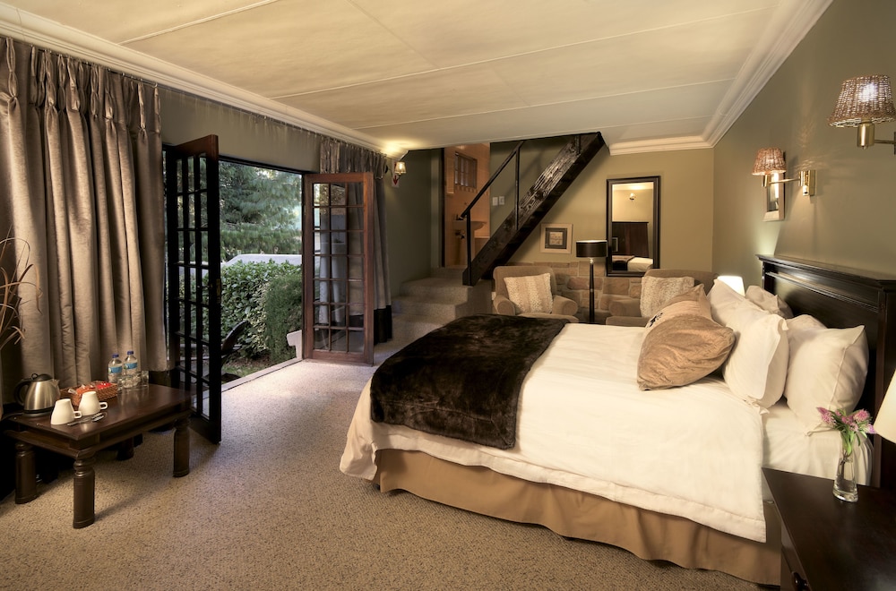 The Highlander Hotel 16/50
