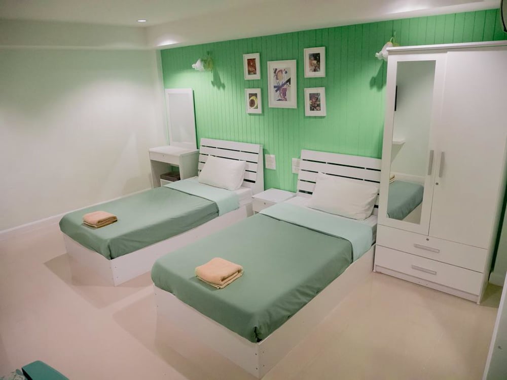 Uj Apartment 32/39