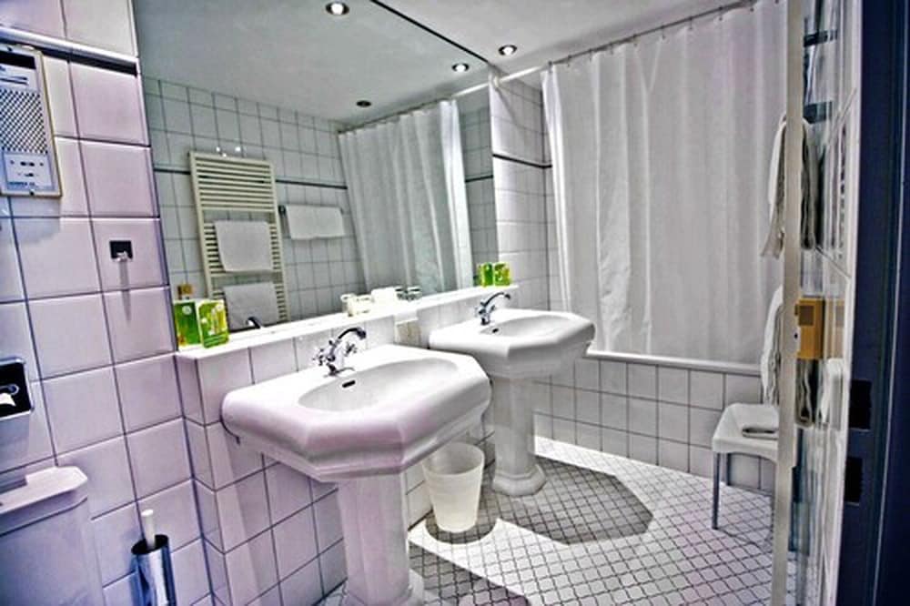 Ringhotel Schiff Am See 49/50