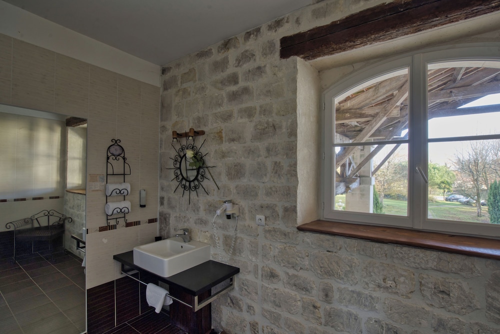 LOGIS DOMAINE DES CHAIS 28/56