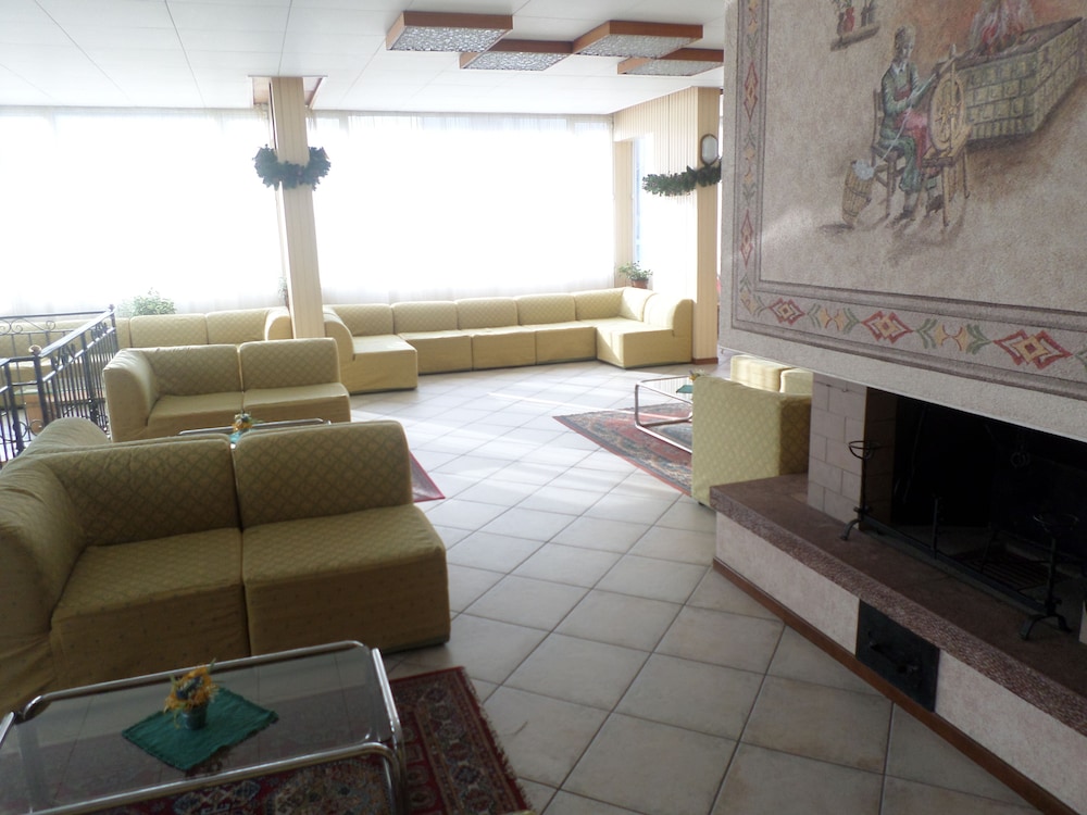 Hotel Andalo 16/25