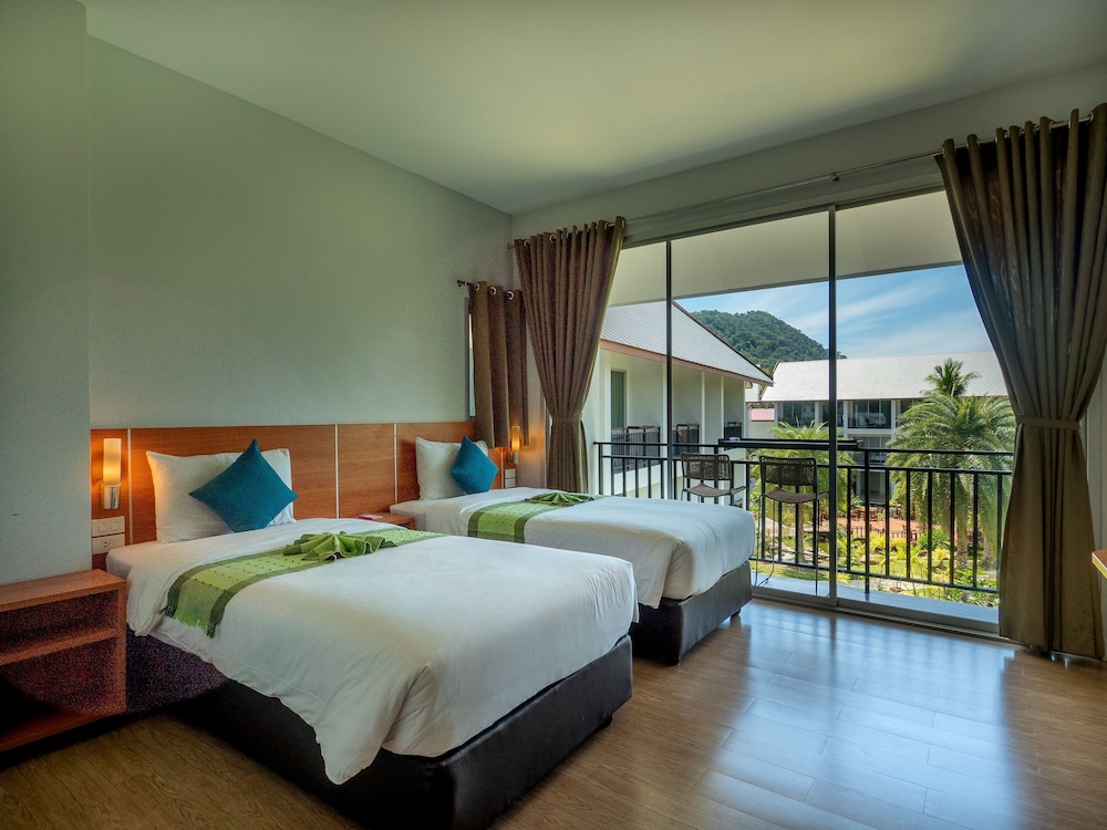 Royal Lanta Resort & Spa 15/71
