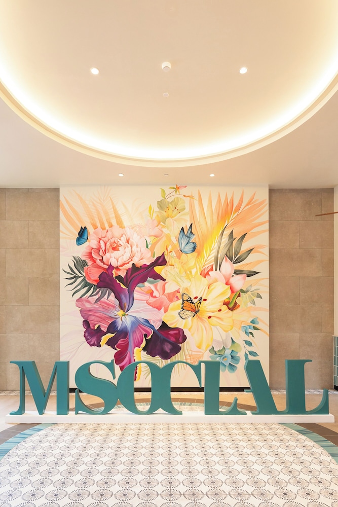 M Social Hotel Phuket 9/50