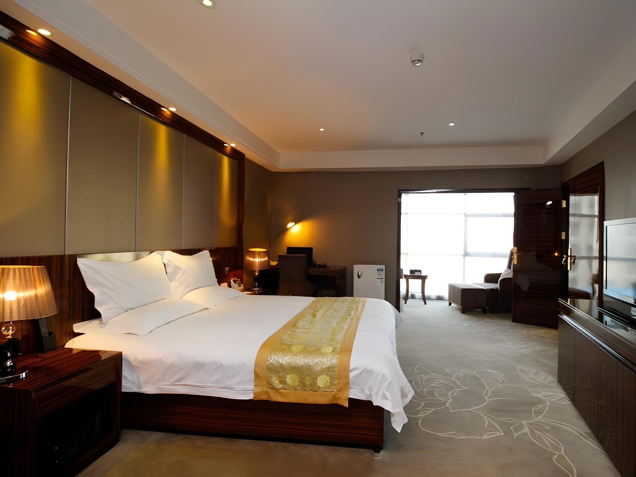 Oriental, Executive, Suite