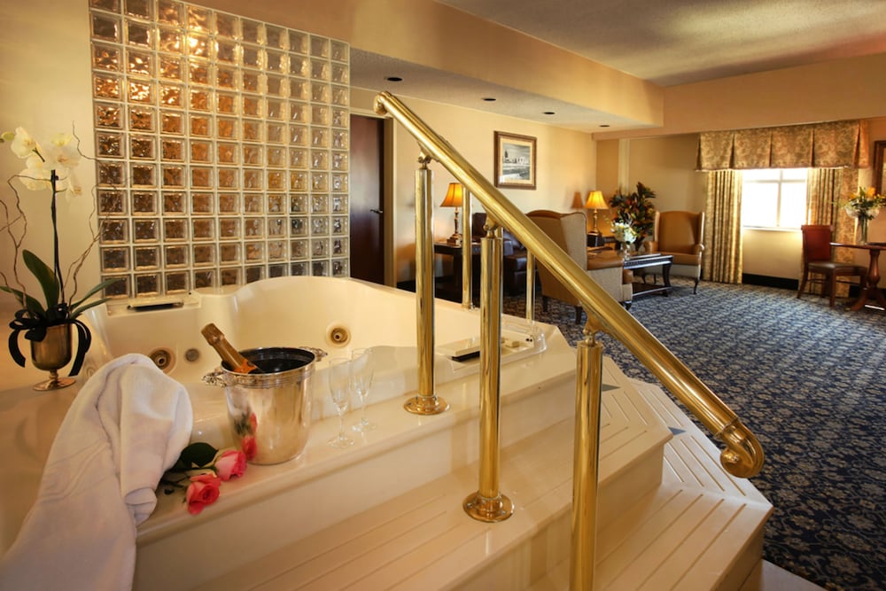 The Claridge Hotel 26/64