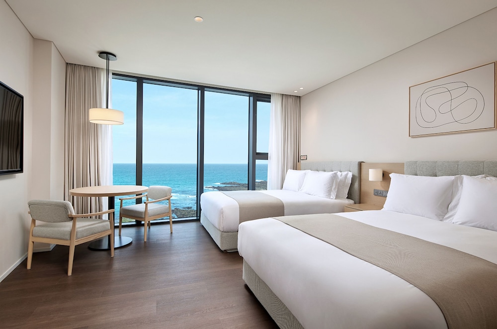 Premier, Family, 2 Double Beds, Ocean View