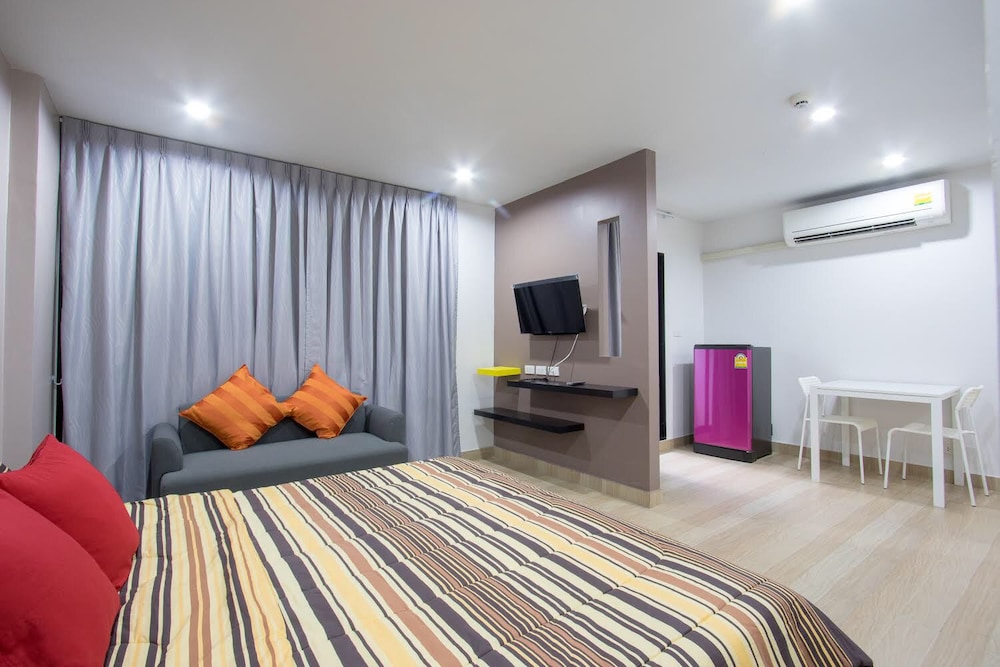 Aparthotel Live At Home Sukhumvit 105 10/44
