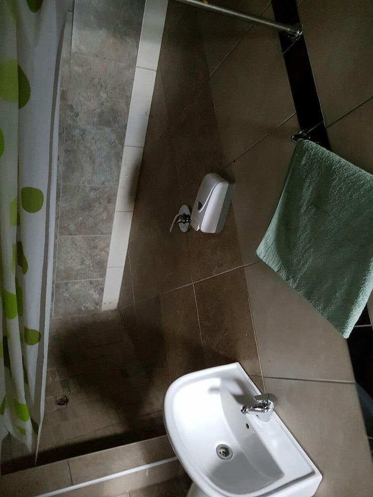 Central Lodge Hotels (ex. Country City Lodge) 24/25