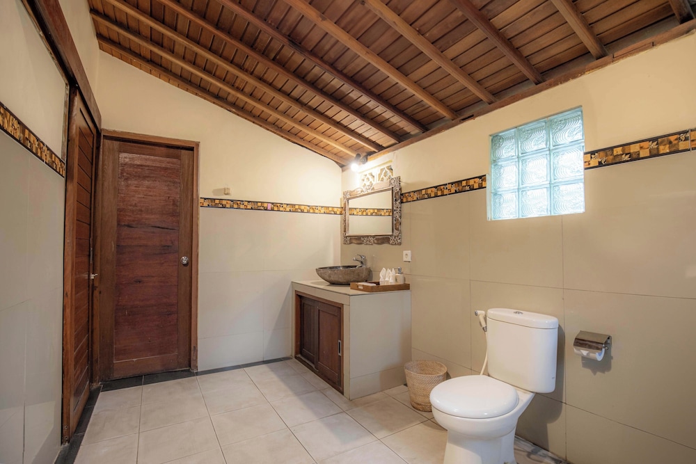 Sari Bamboo Villas 61/63