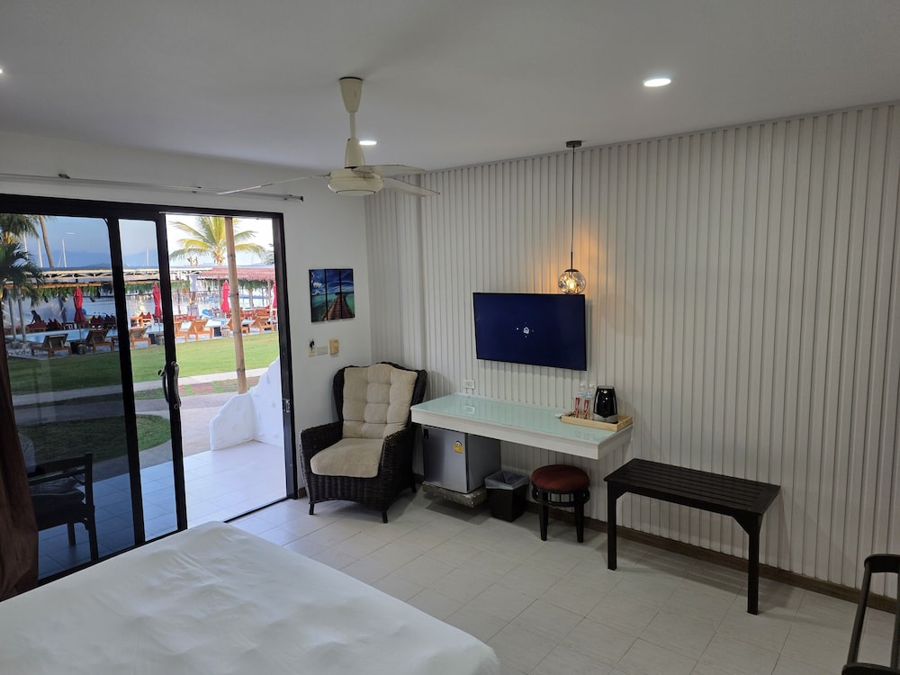 Samui Pier Beach Front Resort 59/80