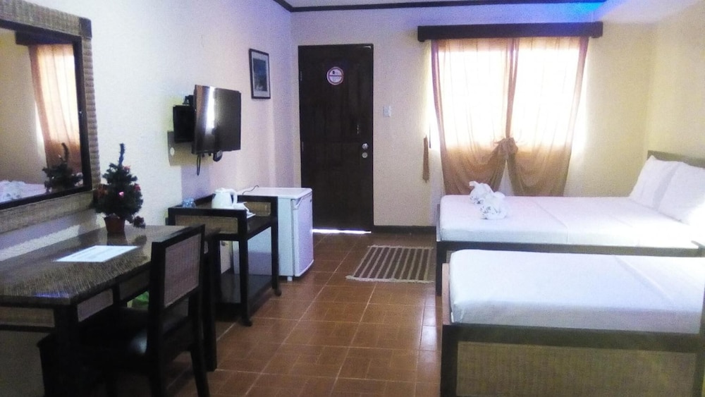 Marlins Beach Resort 24/65