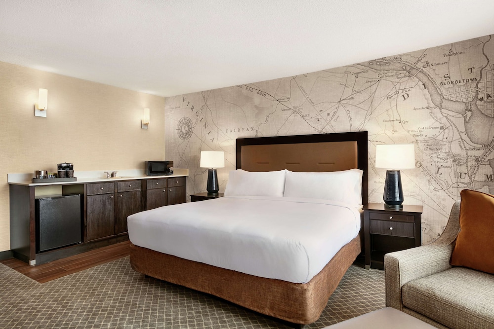 Doubletree By Hilton Mclean Tysons 15/71