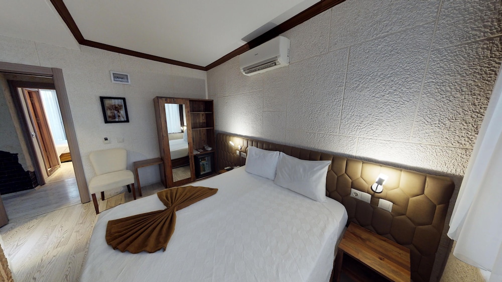 COMFORT, DOUBLE BED