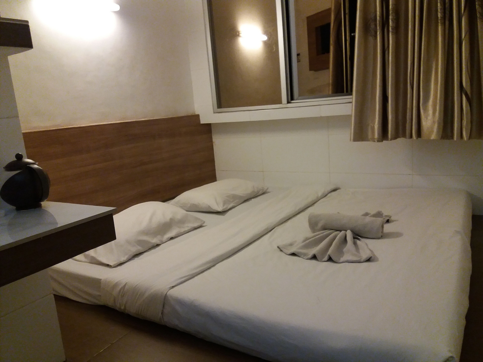 Circa, Suite