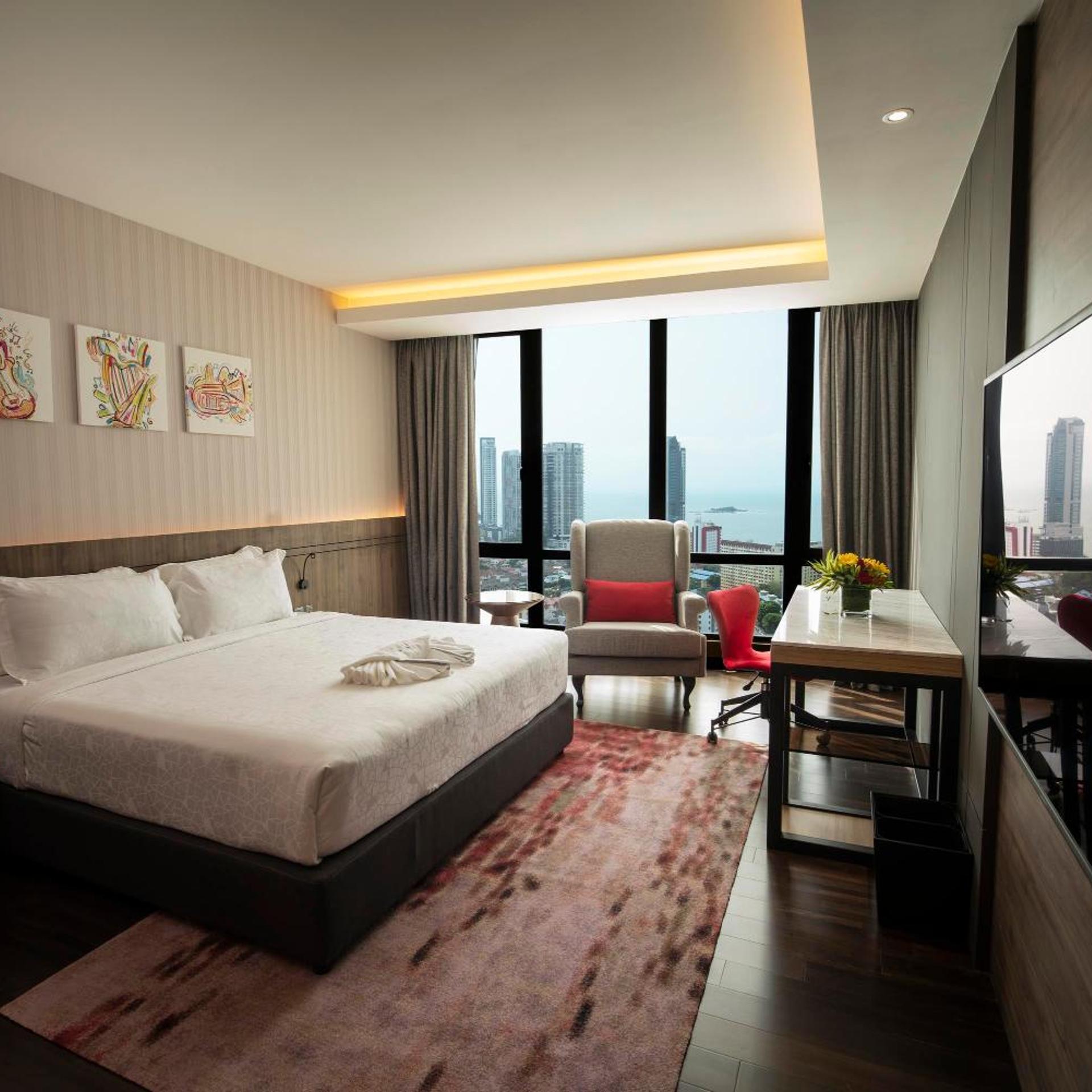 Deluxe, King Bed