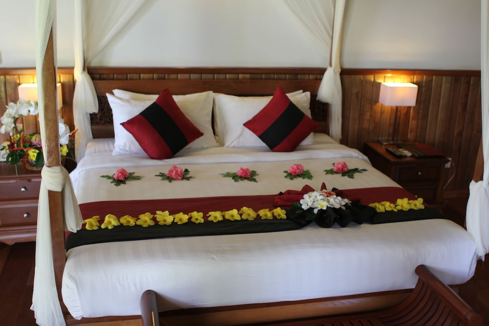 Nataya Roundhouse Coral Bay Resort and Spa 8/51