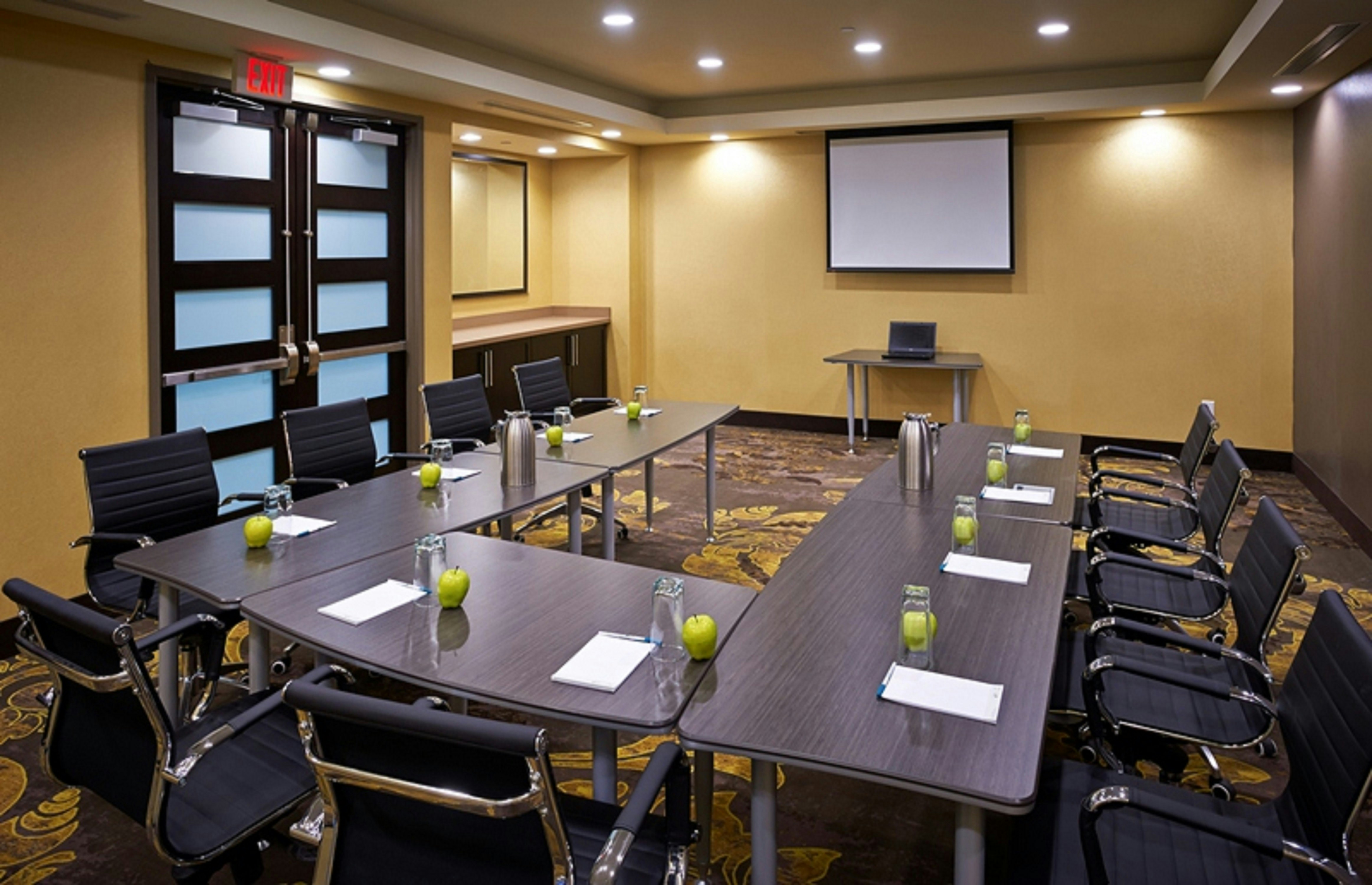 Homewood Suites By Hilton Hamilton Ontario Canada 42/50