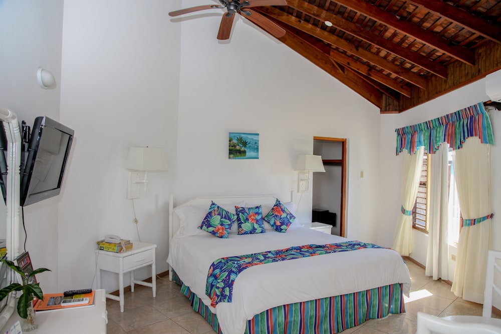 Negril Tree House Resort 25/69