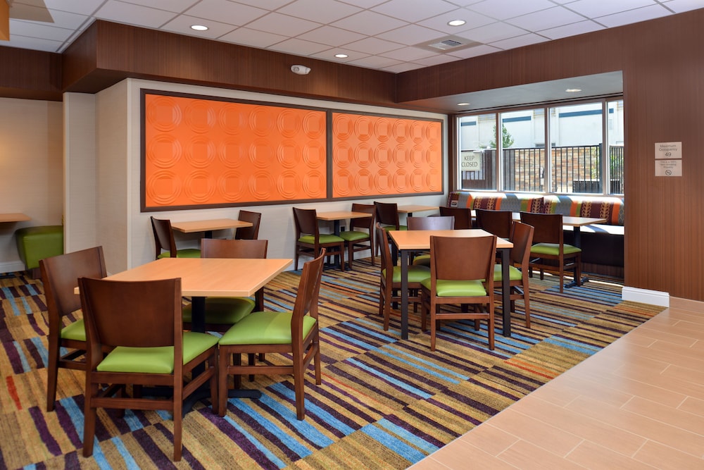 Fairfield Inn And Suites By Marriott Sacramento Airport Woodland 30/44