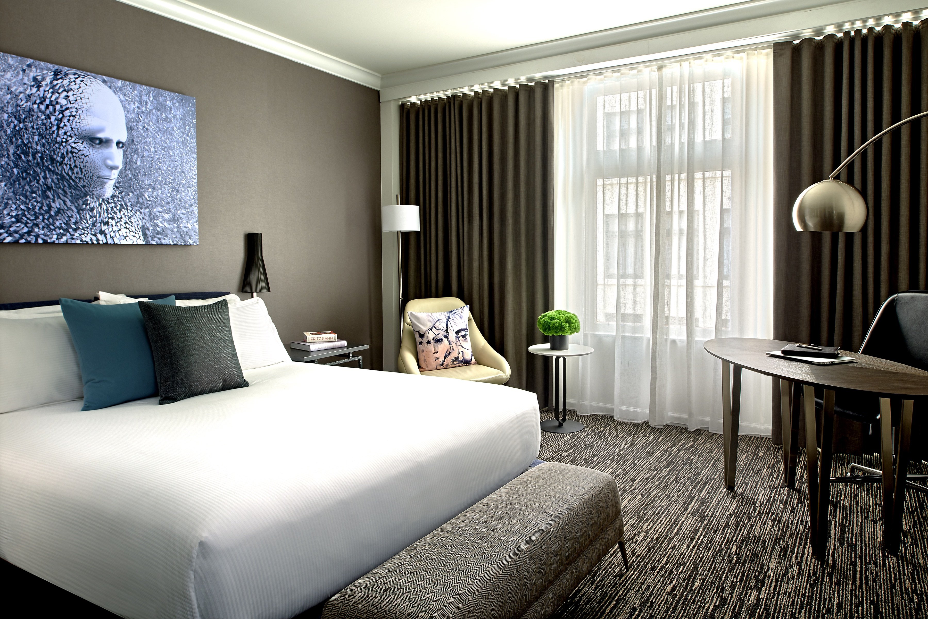 ROOM, KING BED, ACCESSIBLE